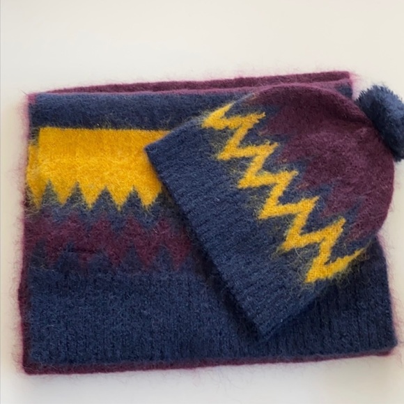 •ERDEM X H&M Collaboration Hat & Scarf Set - Picture 2 of 10